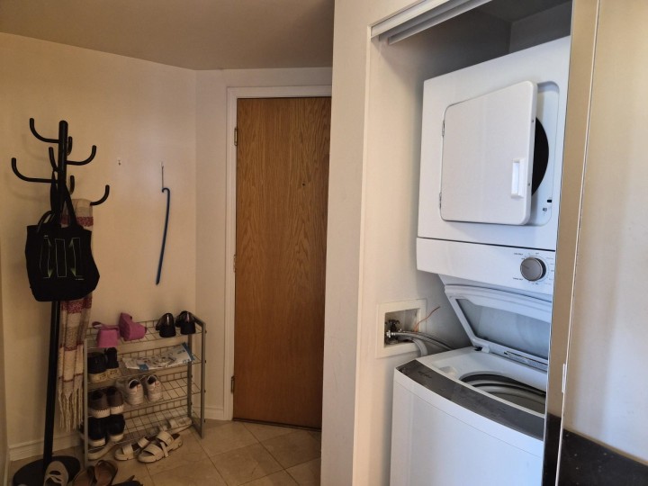 Photo 12 at 1707 - 939 Homer Street, Yaletown, Vancouver West