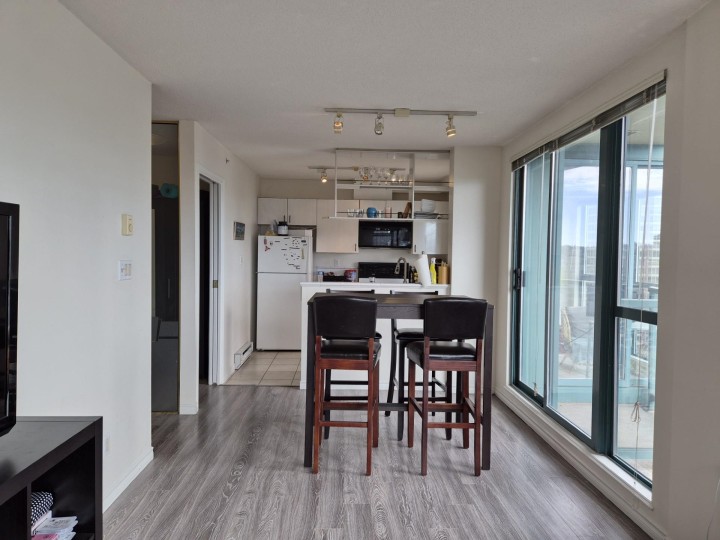 Photo 14 at 1707 - 939 Homer Street, Yaletown, Vancouver West