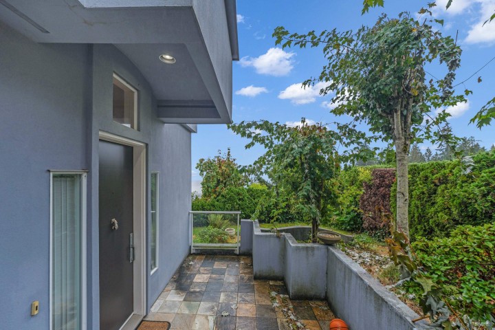 Photo 5 at 2617 Westhill Way, Westhill, West Vancouver