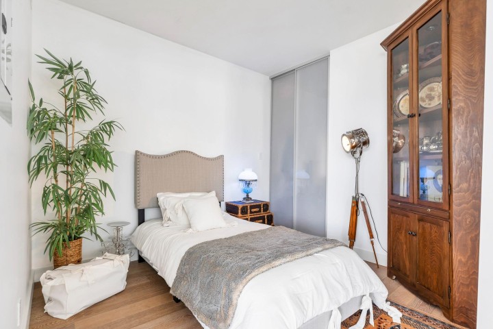 Photo 17 at 1601 - 1499 W Pender Street, Coal Harbour, Vancouver West