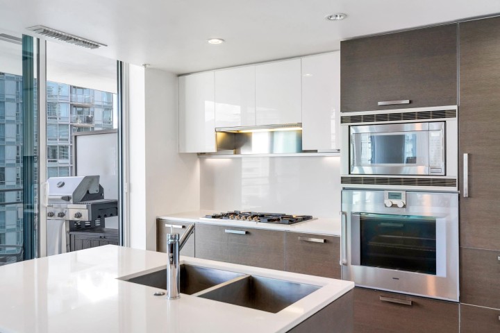 Photo 5 at 1601 - 1499 W Pender Street, Coal Harbour, Vancouver West