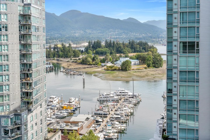 Photo 30 at 1601 - 1499 W Pender Street, Coal Harbour, Vancouver West