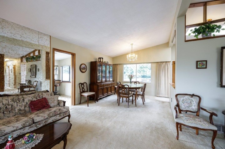 Photo 5 at 697 Plymouth Drive, Windsor Park NV, North Vancouver