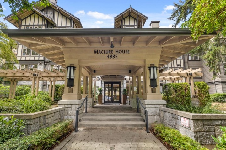 Photo 2 at 210 - 4885 Valley Drive, Quilchena, Vancouver West