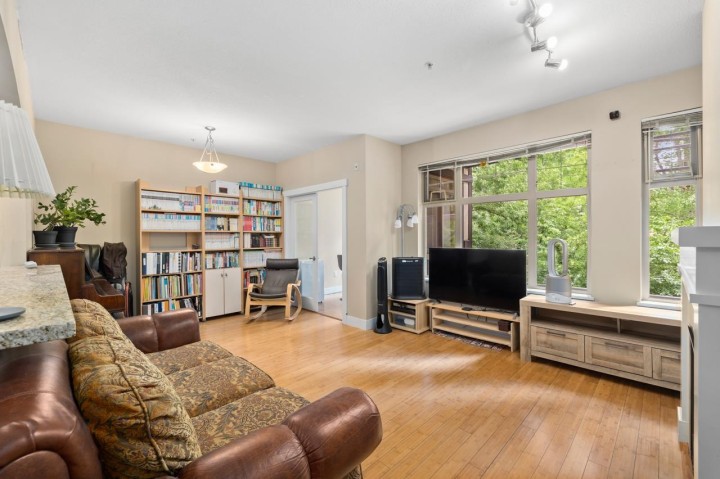 Photo 7 at 210 - 4885 Valley Drive, Quilchena, Vancouver West