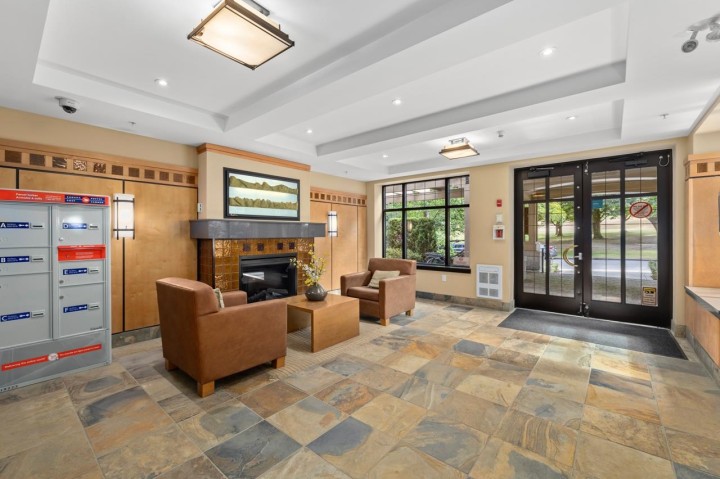 Photo 3 at 210 - 4885 Valley Drive, Quilchena, Vancouver West