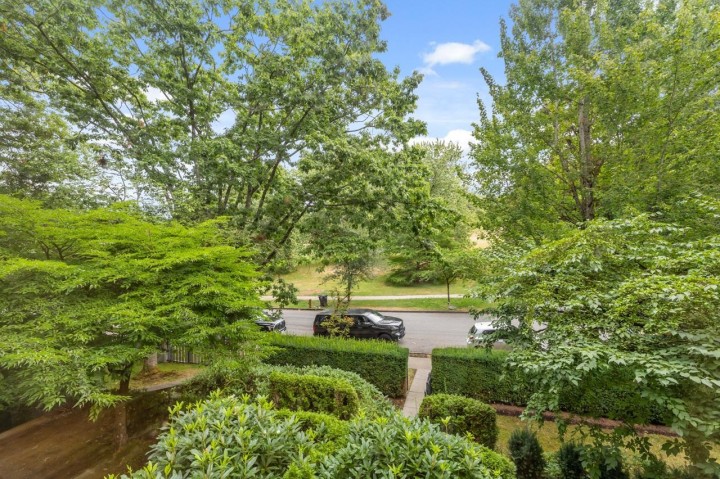 Photo 14 at 210 - 4885 Valley Drive, Quilchena, Vancouver West