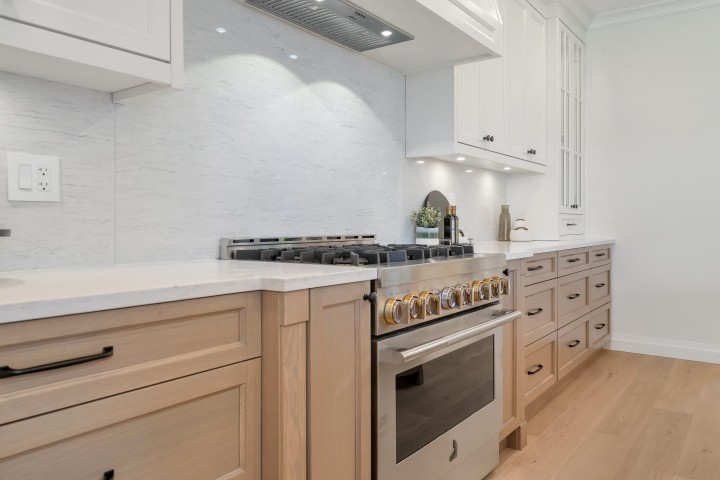 Photo 13 at 780 E 10th Street, Boulevard, North Vancouver