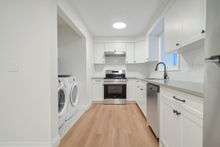 Photo 34 at 780 E 10th Street, Boulevard, North Vancouver