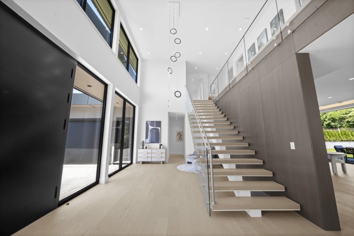 Photo 3 at 680 Westhyde Place, Delbrook, North Vancouver