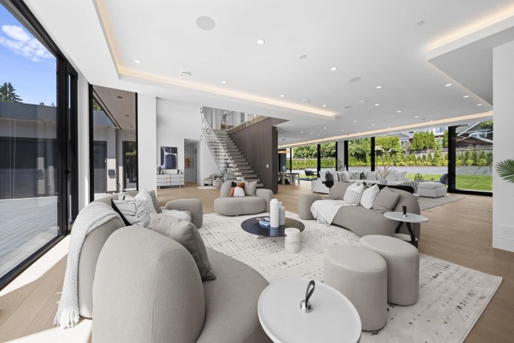 Photo 8 at 680 Westhyde Place, Delbrook, North Vancouver