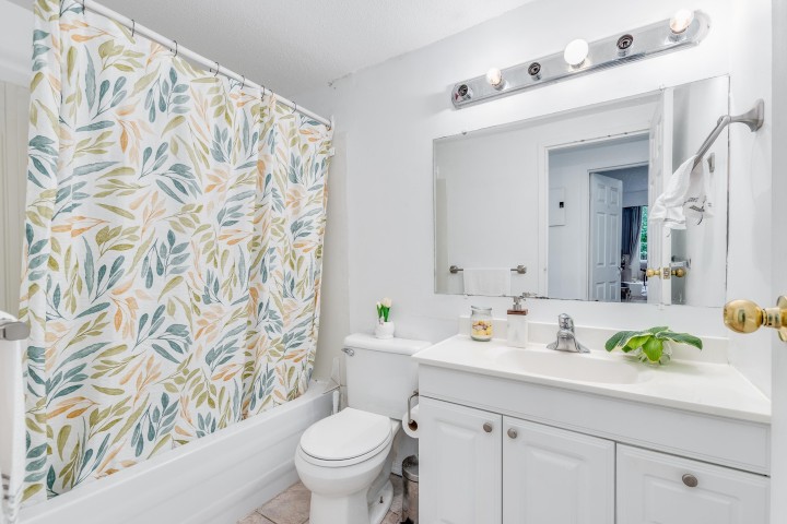 Photo 18 at 104 - 252 W 2nd Street, Lower Lonsdale, North Vancouver