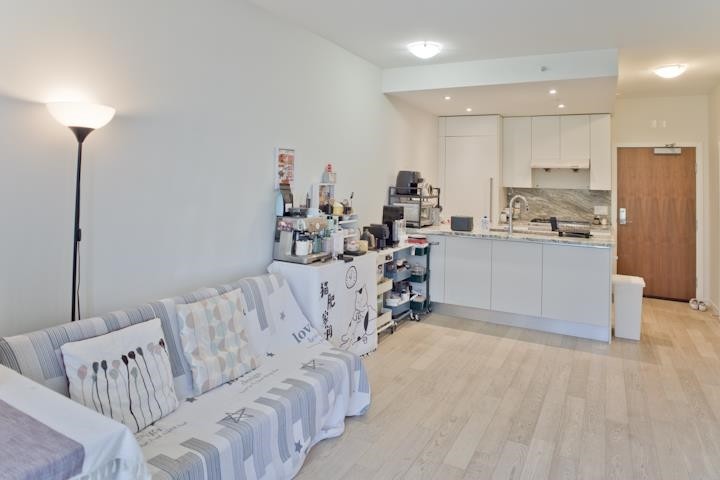 Photo 6 at 302 - 2033 W 10th Avenue, Kitsilano, Vancouver West