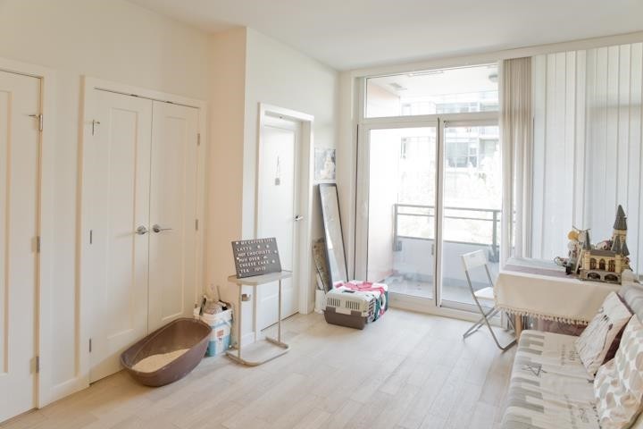 Photo 5 at 302 - 2033 W 10th Avenue, Kitsilano, Vancouver West