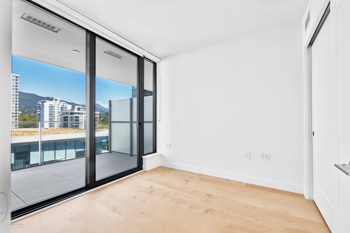 Photo 4 at 807 - 135 E 13th Street, Central Lonsdale, North Vancouver