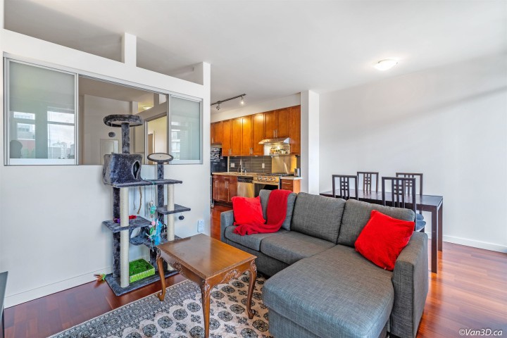 Photo 3 at 306 - 2055 Yukon Street, False Creek, Vancouver West