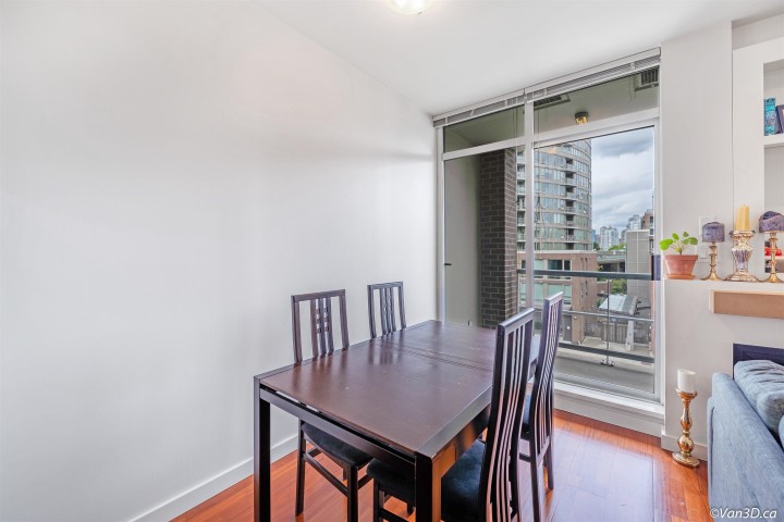 Photo 4 at 306 - 2055 Yukon Street, False Creek, Vancouver West