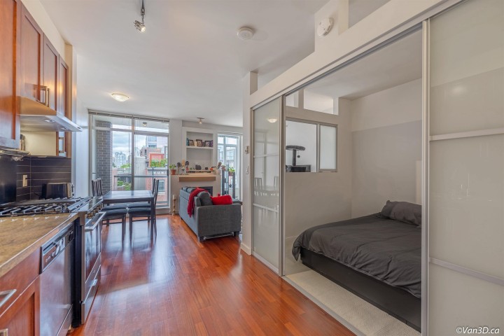Photo 8 at 306 - 2055 Yukon Street, False Creek, Vancouver West