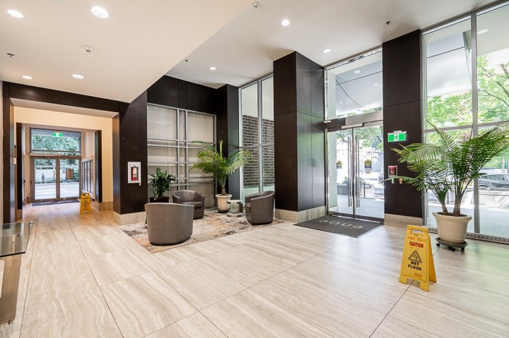 Photo 2 at 908 - 550 Pacific Street, Yaletown, Vancouver West