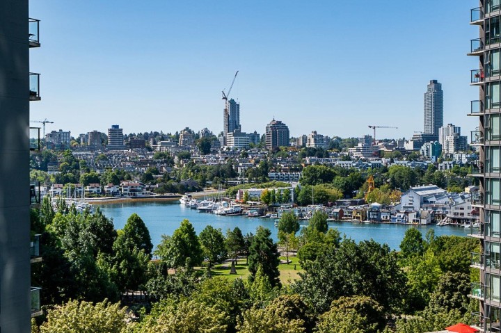 Photo 16 at 908 - 550 Pacific Street, Yaletown, Vancouver West