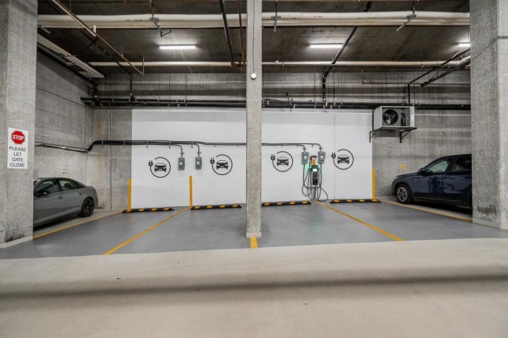 Photo 30 at 908 - 550 Pacific Street, Yaletown, Vancouver West