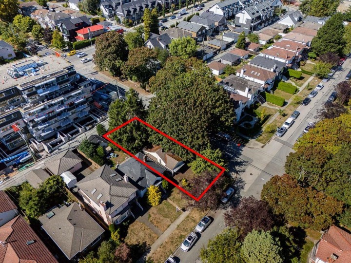 Photo 1 at 970 W 64th Avenue, Marpole, Vancouver West