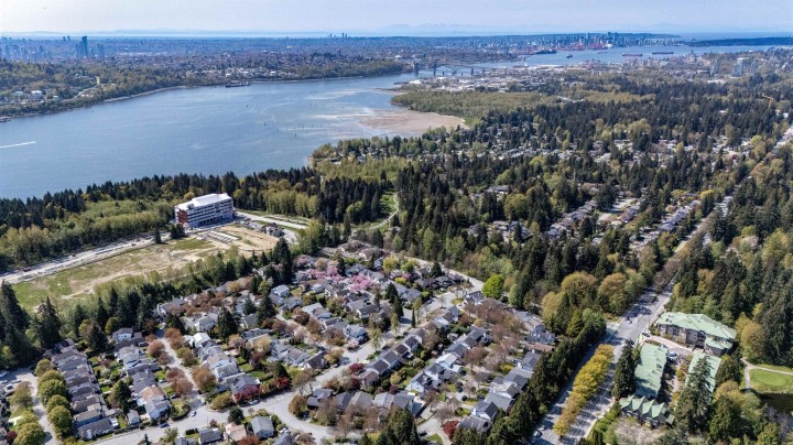 Photo 2 at 883 Nairn Court, Roche Point, North Vancouver