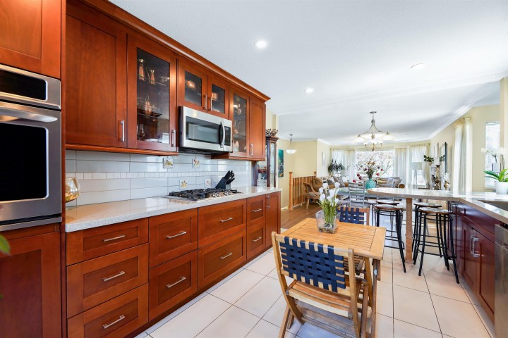 Photo 12 at 883 Nairn Court, Roche Point, North Vancouver