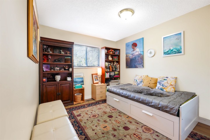 Photo 22 at 883 Nairn Court, Roche Point, North Vancouver