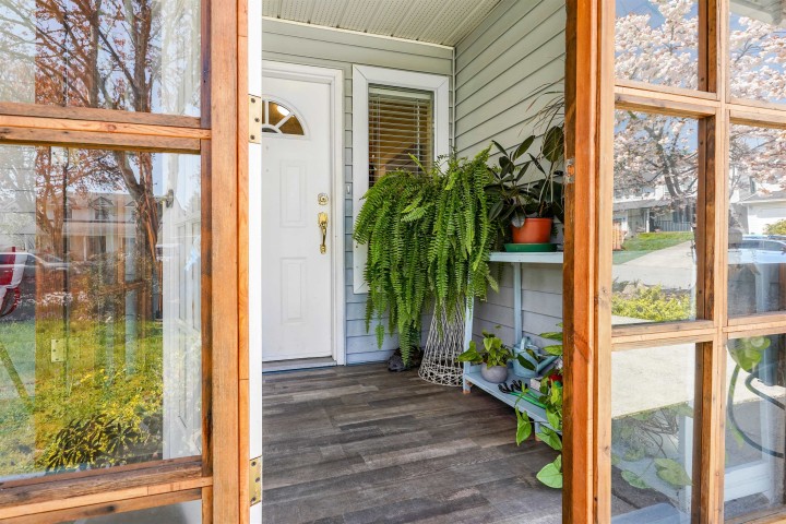 Photo 30 at 883 Nairn Court, Roche Point, North Vancouver