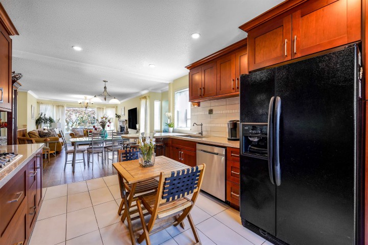 Photo 14 at 883 Nairn Court, Roche Point, North Vancouver