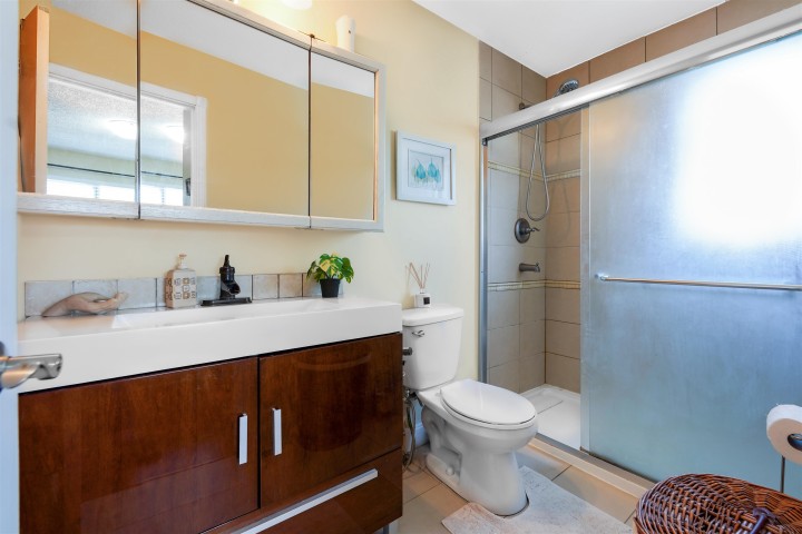 Photo 18 at 883 Nairn Court, Roche Point, North Vancouver