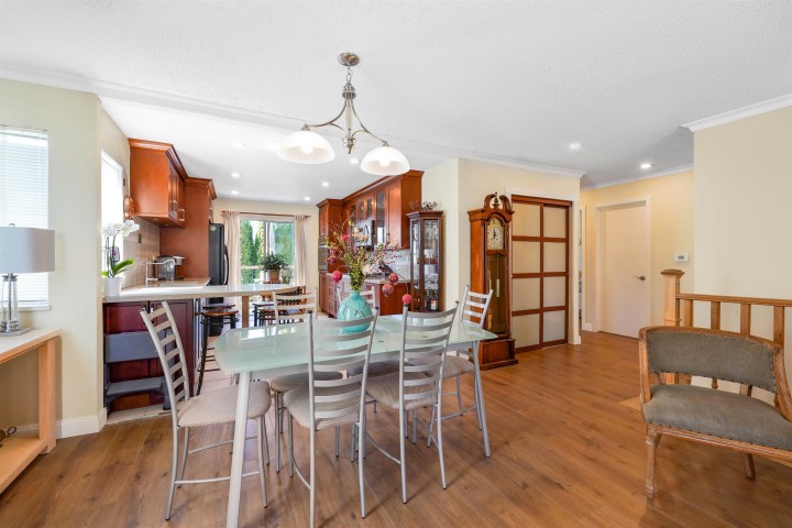 Photo 11 at 883 Nairn Court, Roche Point, North Vancouver