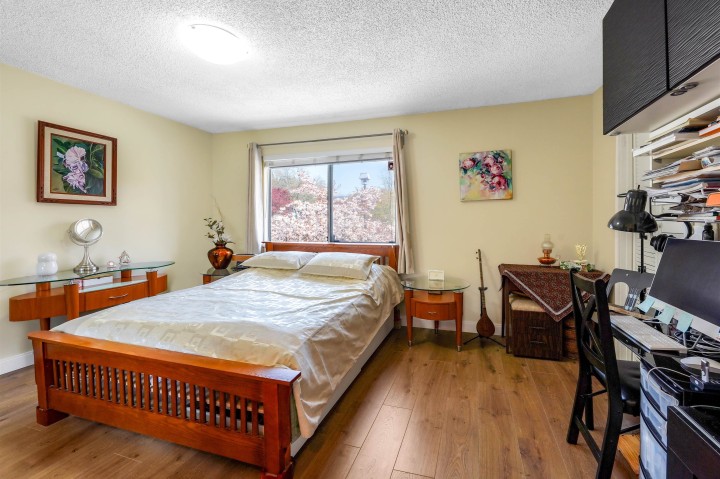 Photo 19 at 883 Nairn Court, Roche Point, North Vancouver