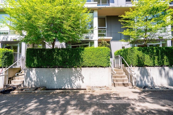 Photo 5 at 106 - 980 Cooperage Way, Yaletown, Vancouver West