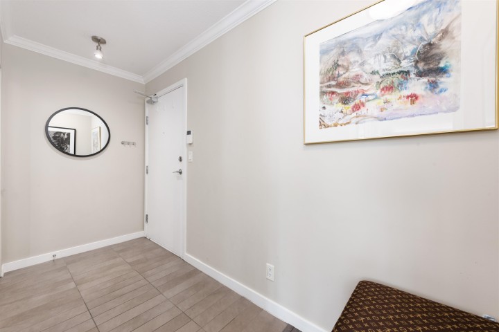 Photo 13 at 1606 - 33 Smithe Street, Yaletown, Vancouver West