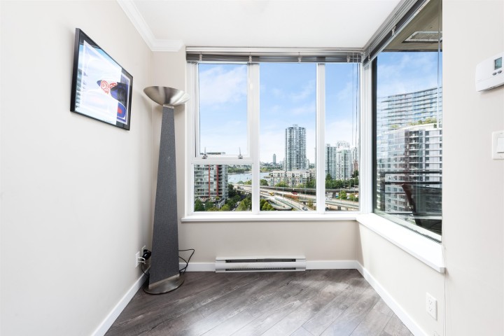Photo 17 at 1606 - 33 Smithe Street, Yaletown, Vancouver West