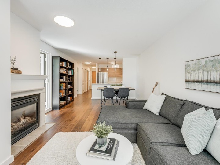 Photo 5 at 204 - 2181 W 12th Avenue, Kitsilano, Vancouver West