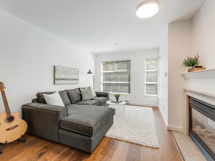 Photo 4 at 204 - 2181 W 12th Avenue, Kitsilano, Vancouver West