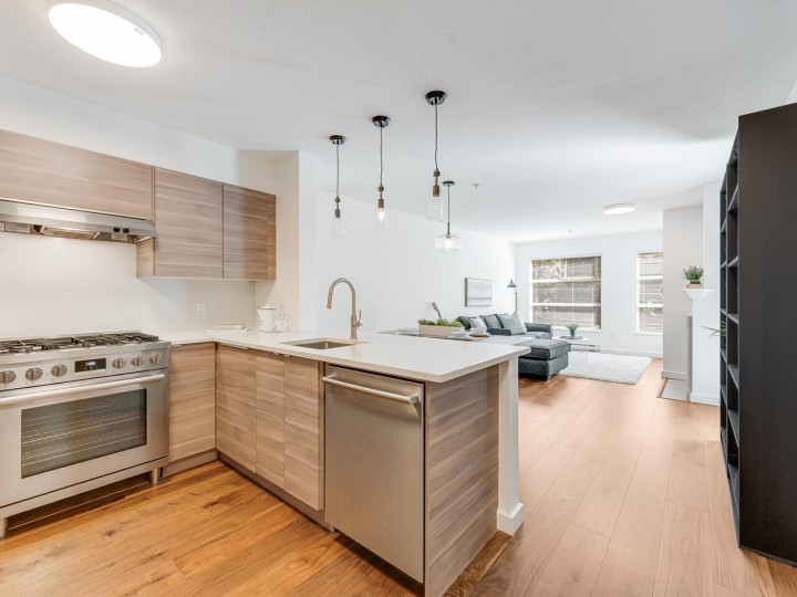 Photo 8 at 204 - 2181 W 12th Avenue, Kitsilano, Vancouver West