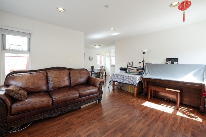 Photo 8 at 8573 Laurel Street, Marpole, Vancouver West