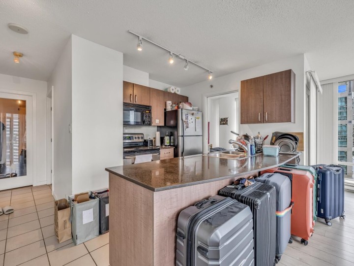 Photo 6 at 1710 - 610 Granville Street, Downtown VW, Vancouver West