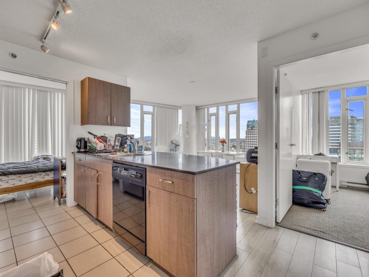 Photo 4 at 1710 - 610 Granville Street, Downtown VW, Vancouver West