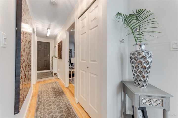 Photo 8 at 201 - 985 10th Avenue, Fairview VW, Vancouver West