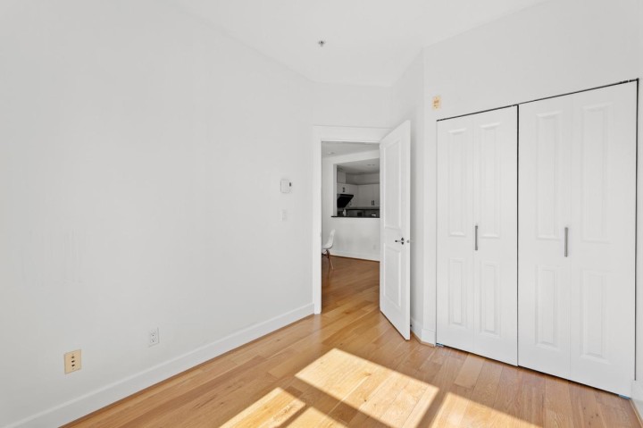 Photo 10 at 320 - 6328 Larkin Drive, University VW, Vancouver West