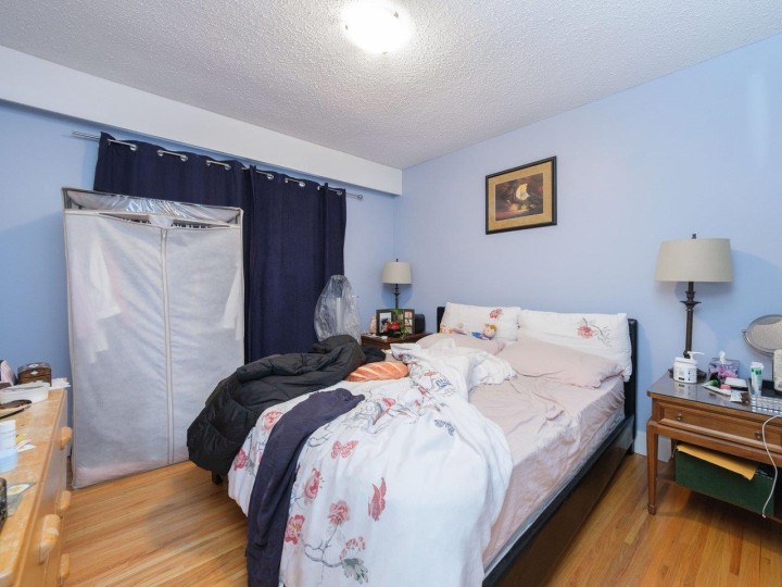 Photo 23 at 530 St. Andrews Road, Glenmore, West Vancouver