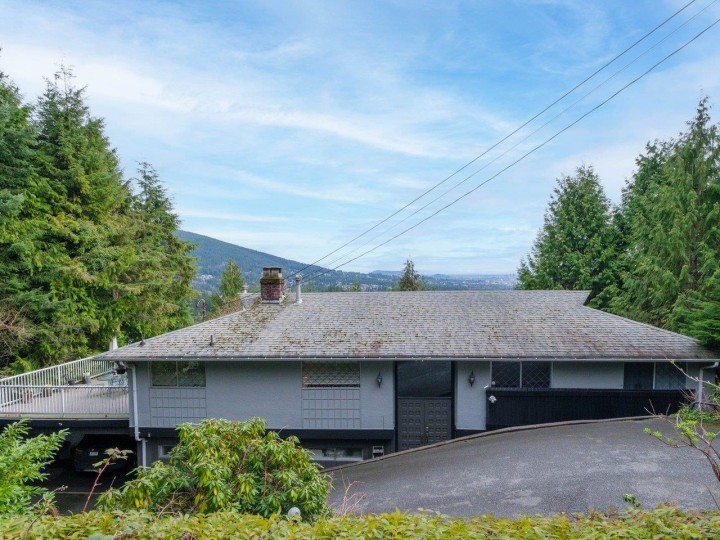 Photo 10 at 530 St. Andrews Road, Glenmore, West Vancouver