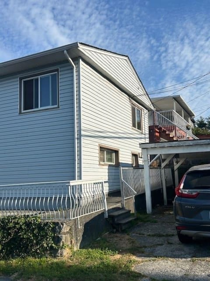 Photo 36 at 7592 Fraser Street, South Vancouver, Vancouver East