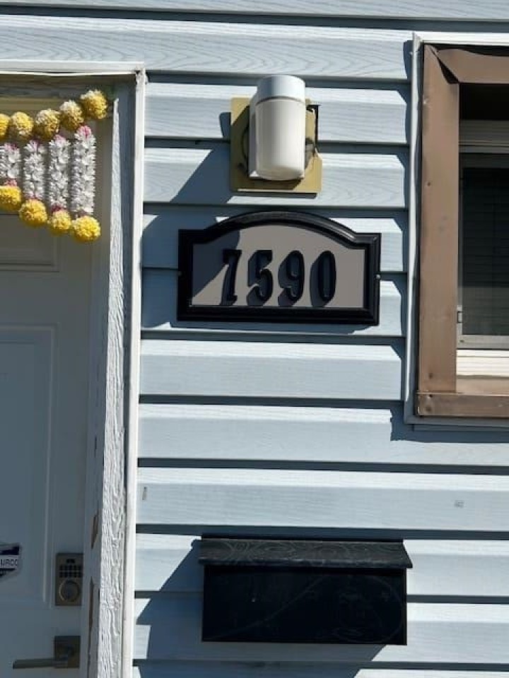 Photo 11 at 7592 Fraser Street, South Vancouver, Vancouver East