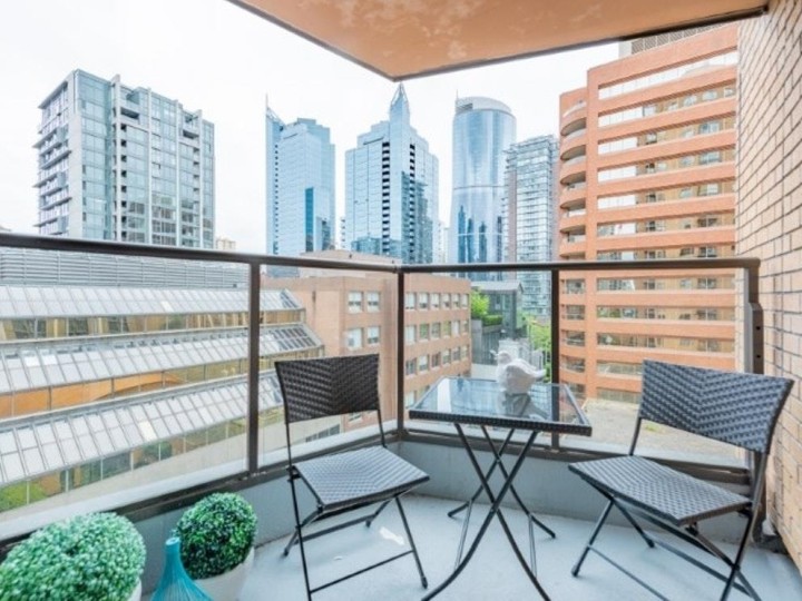 Photo 12 at 710 - 1189 Howe Street, Downtown VW, Vancouver West